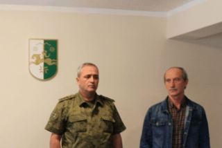 Ветерану Вооруженных Сил Республики Абхазия, ветерану Отечественной войны Народа Абхазии, Кавалеру Ордена Леона, полковнику запаса Сергею Аршба.