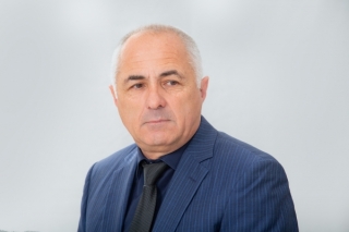 Аԥсны Аҳәынҭқарра Аԥыза-министр актәи ихаҭыԥуаҩ, Ақыҭанхамҩа аминистр Б. Ц. ЏЬОПУА