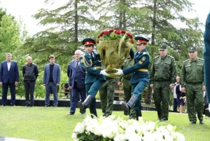 Сегодня Первому Президенту Абхазии Владиславу Григорьевичу Ардзинба исполнилось бы 75 лет